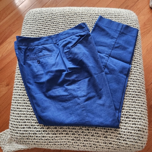 Beautiful long pant with front fly, front pockets and back slit and buttoned poc - Picture 2 of 3